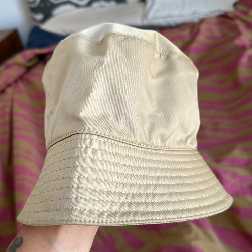 Prada Nylon bucket hat - Picture 6 of 7